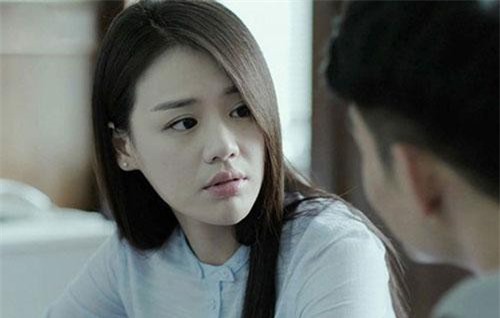 Đi du lịch cùng hội bạn, tôi và chồng của cô bạn thân phát hiện bị “cắm sừng” khi vô tình hỏi nhau một câu