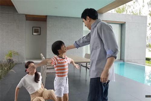 Giữa đêm, một người đàn ông gọi điện thoại báo tin vợ bị tai nạn, tôi giận nên vẫn mặc kệ, lăn ra ngủ tiếp để rồi khi biết sự thật thì chết lặng