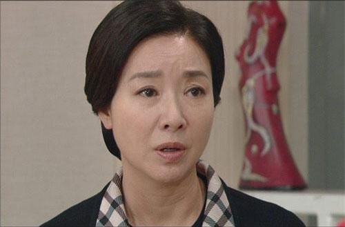 Mẹ chồng mang đến cho nàng dâu một câu chuyện cổ tích