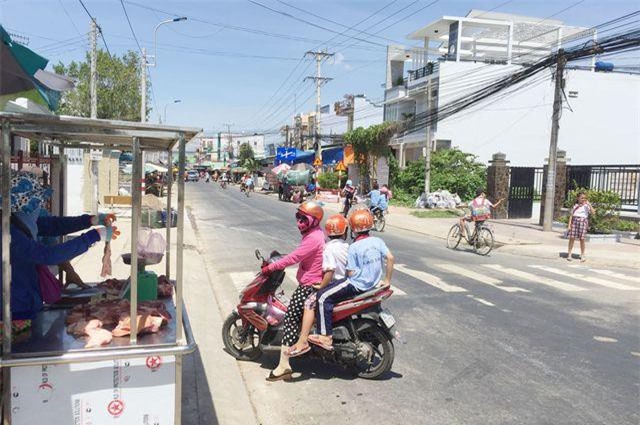 Long An: Bị truy đuổi, nghi can cướp nhảy xuống sông chết thảm