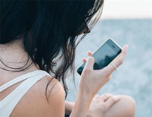 “Em sẽ thử tin anh thêm lần nữa”