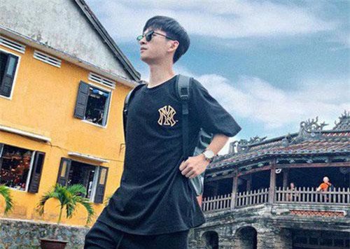 "Thầy giáo Ngạn" Trần Nghĩa khiến fan nữ tan chảy với hình ảnh hot boy thanh xuân vườn trường