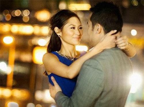 Gái xinh ôm hận vì giữ người yêu bằng "trái cấm"