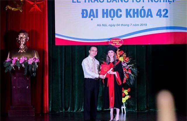 “Bông hồng” Lào gốc Việt xinh đẹp trong lễ tốt nghiệp tại Học viện Ngoại giao - 3
