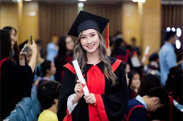 “Bông hồng” Lào gốc Việt xinh đẹp trong lễ tốt nghiệp tại Học viện Ngoại giao - 4