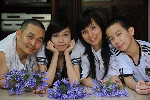 Xuân Hinh chia sẻ ảnh gia đình gây sốt mạng xã hội - 3