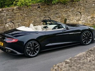 Aston Martin Vanquish S Volante: Công suất 595 mã lực, giá hơn 7 tỷ