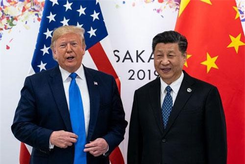 Ông Trump gây tranh cãi khi giáng đòn trừng phạt mạnh với Trung Quốc