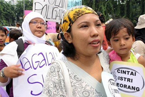 Hồ sợ Interpol: Nạn "cưỡng hiếp trong hôn nhân" ở Indonesia