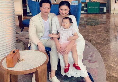 Sinh nhật tuổi 57, ông xã Phan Như Thảo xúc động bật khóc, tâm sự nỗi chạnh lòng vì những mất mát của gia đình