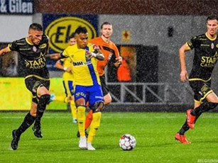 Sint-Truidense thua thảm 6 bàn không gỡ trong ngày Công Phượng ra mắt