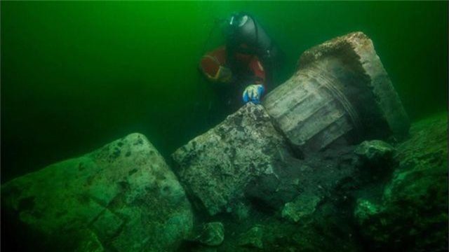 Tìm thấy đền thờ và kho báu trong thành phố cổ xưa của Ai Cập