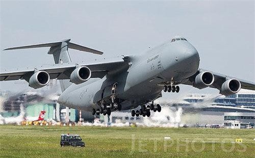 Sức vận tải đáng nể của "quái vật bay" Mỹ vừa bị phát hỏa khi hạ cánh