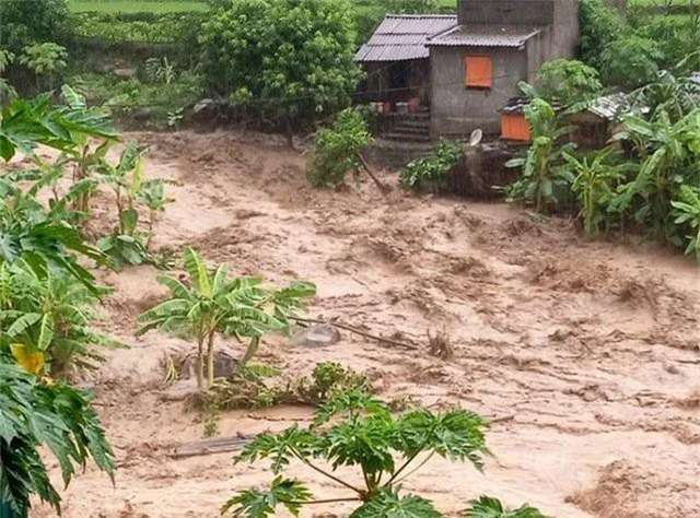 Thanh Hóa: 14 người mất tích do ảnh hưởng mưa bão - 6