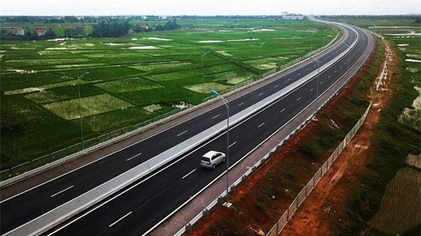 Mách bạn các cách di chuyển dễ dàng tới Hạ Long