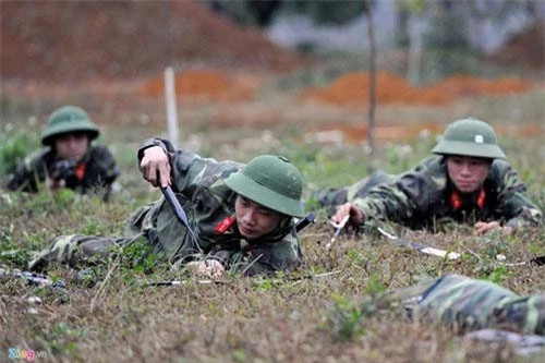 Binh chủng Công binh là một binh chủng chuyên môn kỹ thuật của Quân đội nhân dân Việt Nam, thuộc Quân chủng Lục quân Bộ Quốc phòng Việt Nam, có chức năng bảo đảm các công trình trong tác chiến, xây dựng các công trình quốc phòng và đảm bảo cầu đường cho bộ đội vận động tác chiến. Nguồn ảnh: Zing