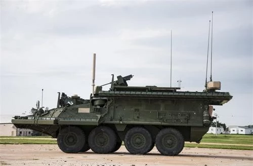 M1126 Stryker sẽ là dòng xe thiết giáp chở quân đầu tiên trên thế giới được lắp đặt đại trà APS. Ảnh: Military Today.