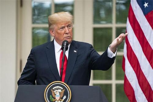 Tổng thống Mỹ: Trung Quốc đang trả cho chúng tôi hàng chục tỷ USD