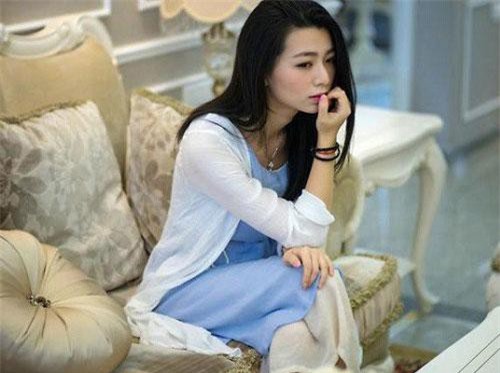 Nhắn tin cho bồ nhí nhưng gửi nhầm máy vợ: "Anh nhớ lắm rồi, tối gặp nhau nhé", ngờ đâu cái kết ngoài sức tưởng tượng