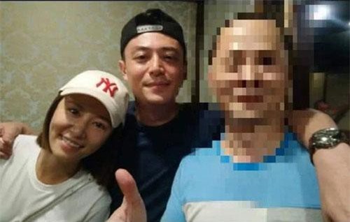 Lâm Tâm Như cùng Hoắc Kiến Hoa trốn con ra ngoài hẹn hò, đập tan tin đồn hôn nhân không hạnh phúc