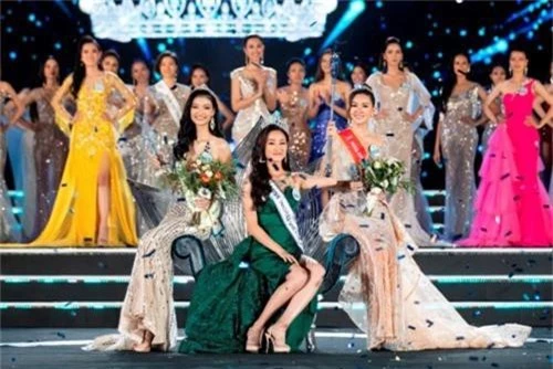 Không chỉ trùng tên, Tân Miss World Việt Nam 2019 còn có những điểm trùng hợp đến ngỡ ngàng với Hoa hậu Đỗ Mỹ Linh  - Ảnh 8.