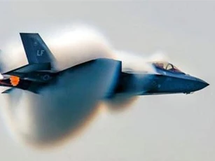 Đẳng cấp của chiến đấu cơ F-35 vượt xa Su-57