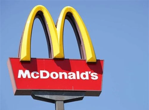 Nhiều nữ nhân làm việc ở McDonald lên tiếng từng bị quấy rối và tấn công tình dục.