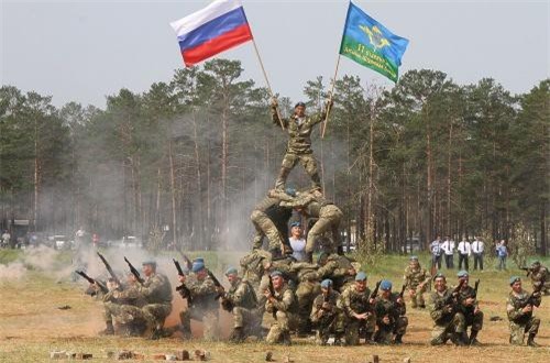 Khám phá dàn trang bị “khủng” của lữ đoàn lính dù Nga