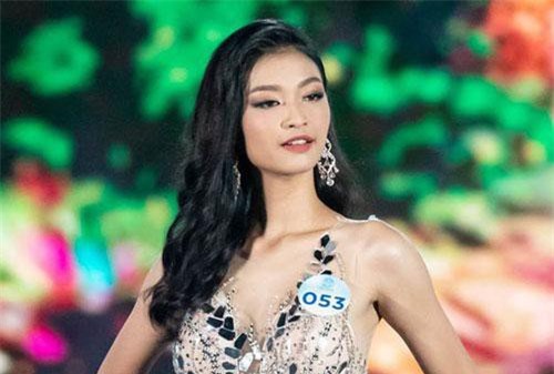 Á hậu 1 Kiều Loan bị chê bai nhan sắc nhưng vẫn hội tụ đủ những yếu tố này để đoạt vương miện danh giá