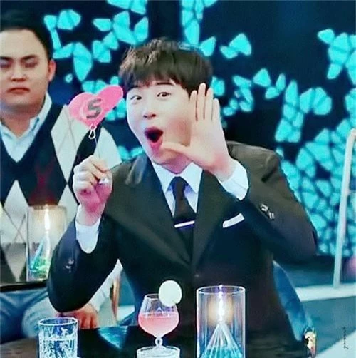 Bí ẩn khó đoán của 3 đệ cứng dưới quyền CEO IU trong Hotel Del Luna: Số 2 tiên phong đẩy quản lí Yeo Jin Goo vào chỗ chết - Ảnh 4.