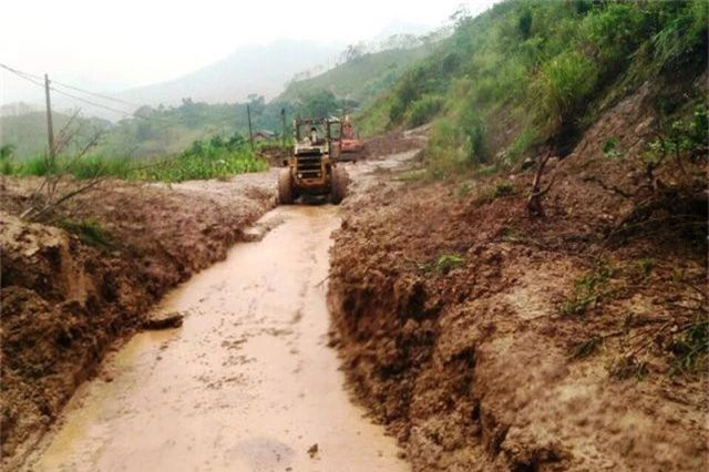 Cận cảnh huyện Mường Lát ngập ngụa trong bùn lũ, bị cô lập vì sạt lở - 11