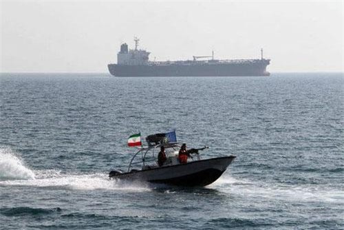 Iran bắt giữ tàu dầu trên Vịnh Ba Tư giữa lúc căng thẳng