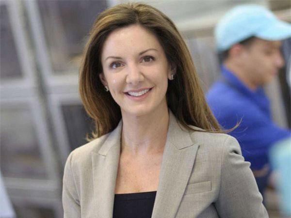 Kat Cole - nữ doanh nhân làm chủ tịch chuỗi nhà hàng trị giá hơn tỷ đô