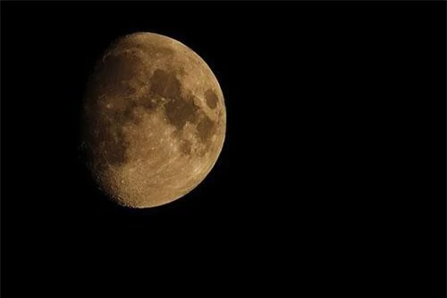 Mặt Trăng có “tuổi đời” già hơn so với những kiến thức các nhà khoa học từng biết.