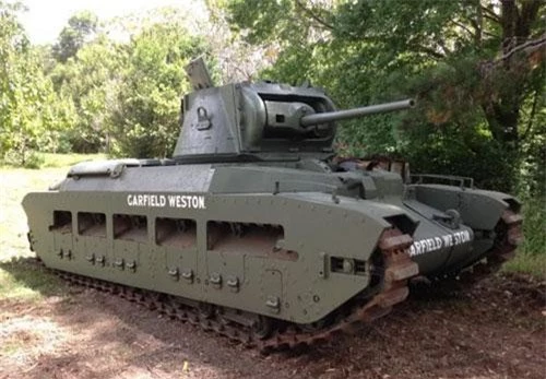 Chiếc xe tăng Matilda A12 được xác định đã từng có mặt tại cuộc di tản lịch sử ở Dunkirk năm 1940 trải qua nhiều thăng trầm lịch sử đã có mặt tại... Australia và tại đây, nó được các nhà sưu tầm hiện vật lịch sử phục hồi lại gần như nguyên trạng. Nguồn ảnh: Warhistory.
