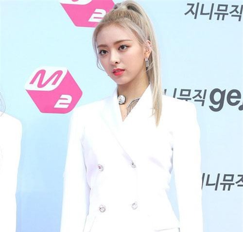 Em út Yuna (ITZY) gây bất ngờ khi tiết lộ hành trình vào JYP: Không cần thi gì chỉ cần... mặt xinh đã được chọn?