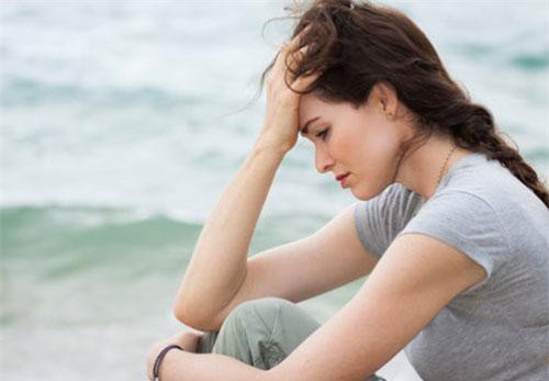 Bố chồng 'xuống tay' với con dâu vì trốn về ăn giỗ mẹ đẻ