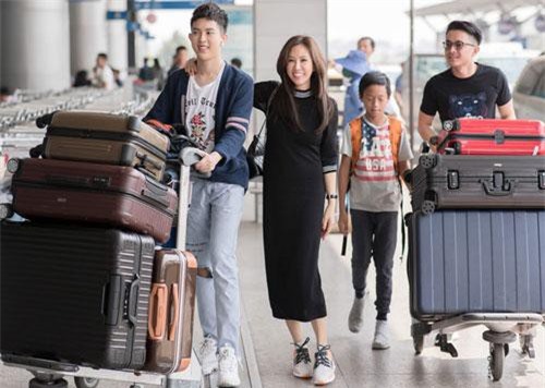 Lỡ một lần đò với một nách 3 con, Hoa hậu Thu Hoài bày tỏ quan điểm được nhiều đồng tình giữa ồn ào chồng trẻ Thu Thủy