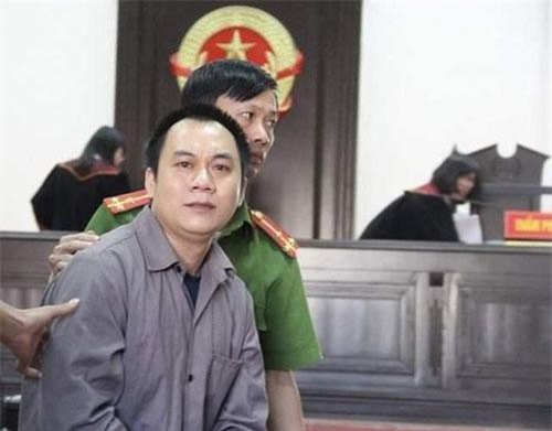 Trả hồ sơ vụ container đâm Innova đi lùi trên cao tốc, tạm giam 2 tài xế thêm 50 ngày