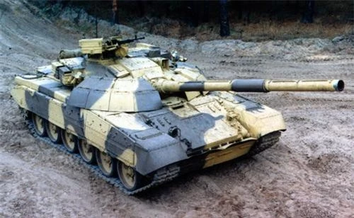 Xe tăng chiến đấu chủ lực T-72AG. Ảnh: Defence Blog.