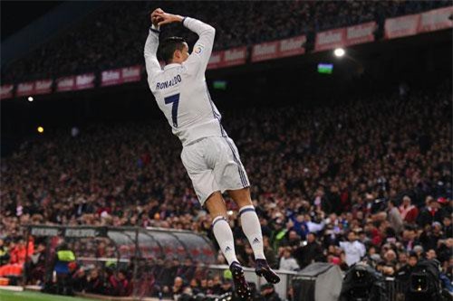 Ronaldo hé lộ nguồn gốc pha ăn mừng đã trở thành 'thương hiệu'