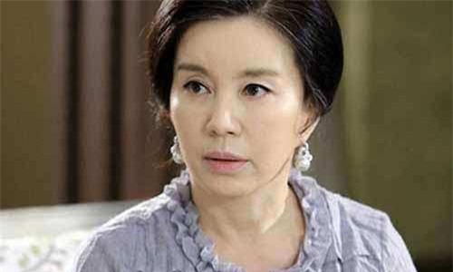 Mẹ chồng thuê người tàn tật làm osin, bí mật tiết lộ trong cơn hấp hối khiến tôi bối rối