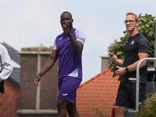 Lukaku phải tập nhờ ở CLB Anderlecht, sẽ sớm bị M.U thanh lý?