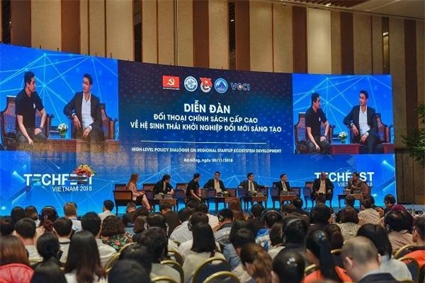 Techfest Vietnam là sự kiện lớn nhất trong năm với khả năng quy tụ toàn bộ hệ sinh thái khởi nghiệp sáng tạo Techfest Vietnam là sự kiện lớn nhất trong năm với khả năng quy tụ toàn bộ hệ sinh thái khởi nghiệp sáng tạo