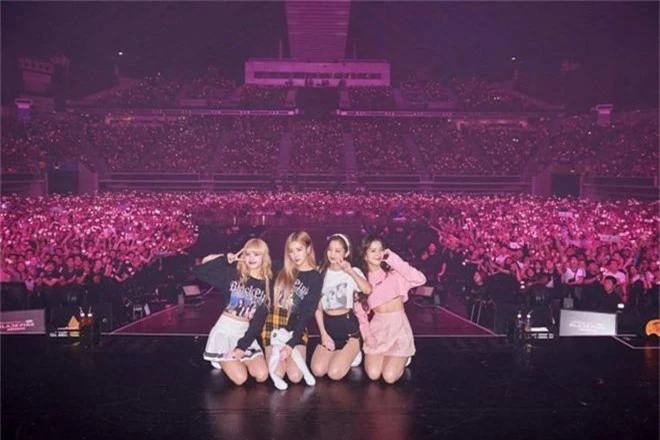 BLACKPINK thử sức tại thị trường Âu Mỹ: Từ nỗi lo ế vé đến chuỗi concert triệu đô - Ảnh 10.