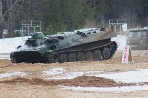 Soi “taxi chiến trường” Nga lần đầu tiên Việt Nam cầm lái