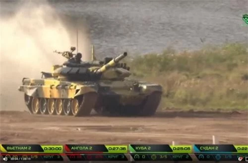 Xe tăng T-72B3 Việt nam bon bon về đích. Nguồn ảnh: Tzvezda.ru