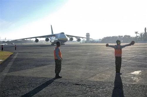 Theo thông báo, các tiêm kích Su-30 này đã được nhà máy sửa chữa máy bay số 558 hiện đại hóa lên chuẩn tương đương Su-30MK2, chúng sẽ gia tăng đáng kể sức mạnh cho không quân Indonesia.