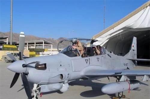 Nhiều khả năng Ukraine sẽ nhập khẩu A-29 Super Tucano thông qua nguồn tài chính viện trợ từ Mỹ. Cũng có thể vì phải mua qua Mỹ nên Ukraine chắc là không có lựa chọn nào khác khi chọn Super Tucano. Nguồn ảnh: Wikipedia