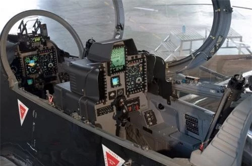  Mang hình dạng của máy bay thời CTTG 2, nhưng A-29 Super Tucano tích hợp hàng loạt công nghệ điện tử thế hệ mới tương đương với các máy bay chiến đấu phản lực hiện đại. Nguồn ảnh: Wikipedia